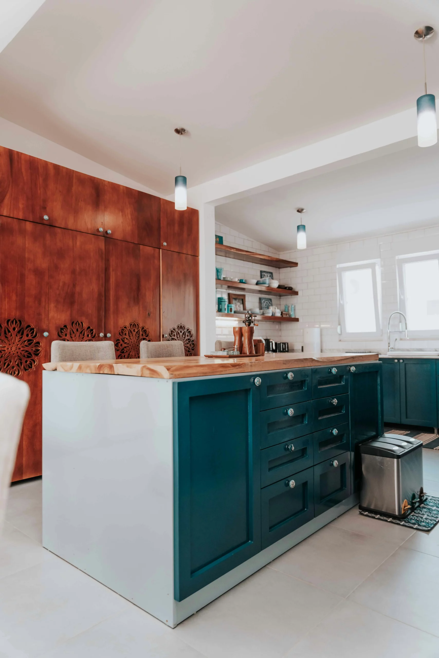 Cabinet refinishing in South Elgin, IL